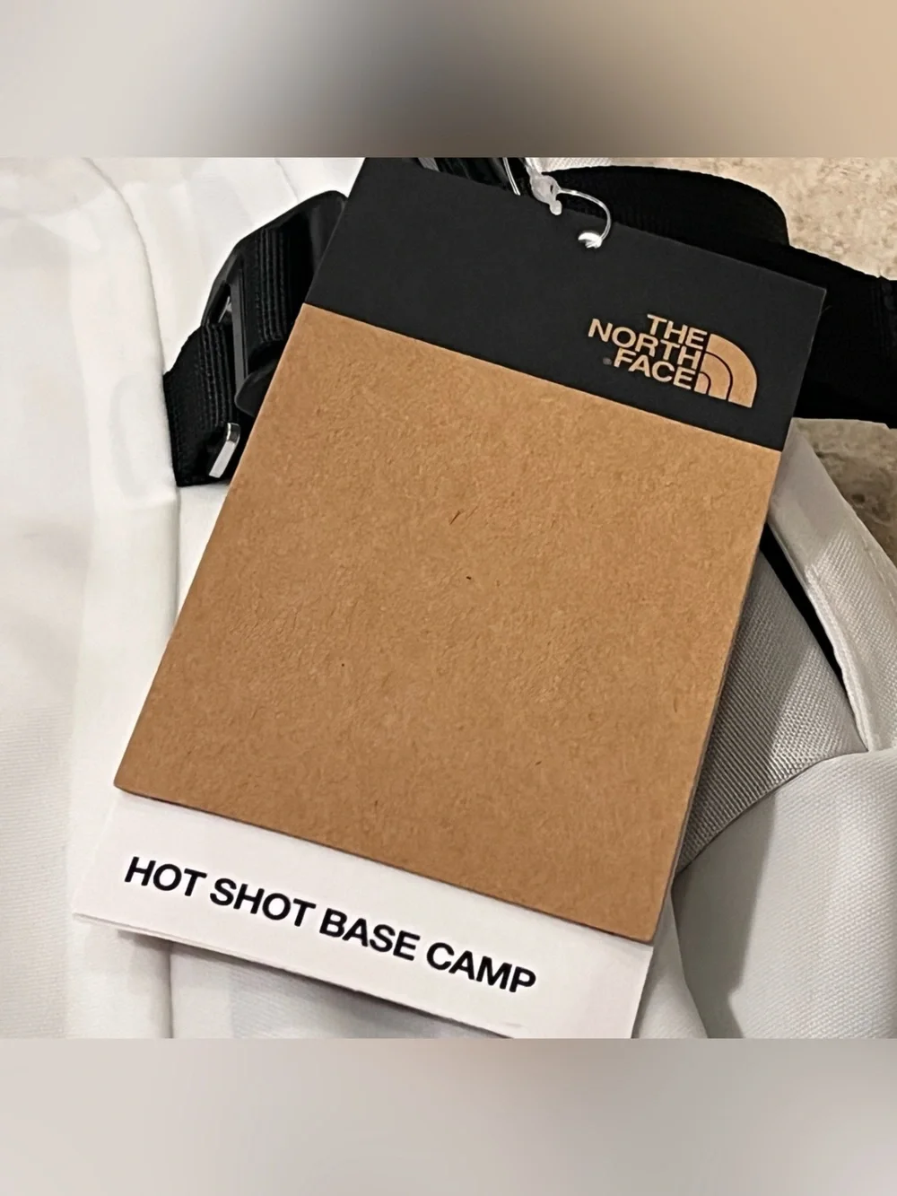 The North Face Hot Shot BC Base Camp Backpack White 28L Water Resistant $159 NEW